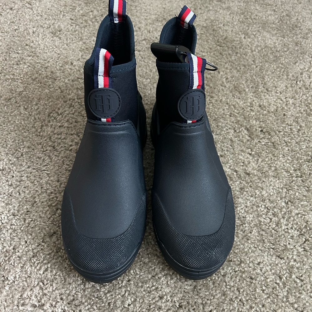 Tommy Hilfiger Black Winter & Rain Boots| No Box